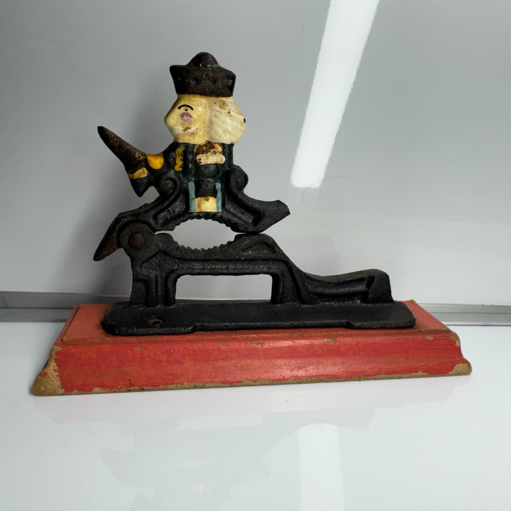 Antique Cast‎ Iron Soldier Nutcracker Painted Figural Man Ornate